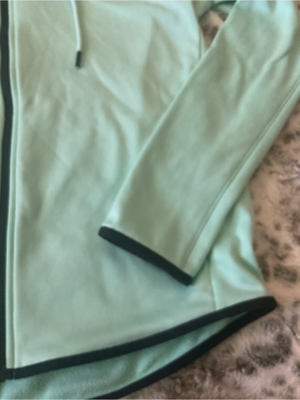 Women’s Under Armour Mint Turquoise Zip Jacket with Black Zipper Trim size L - Picture 6 of 12